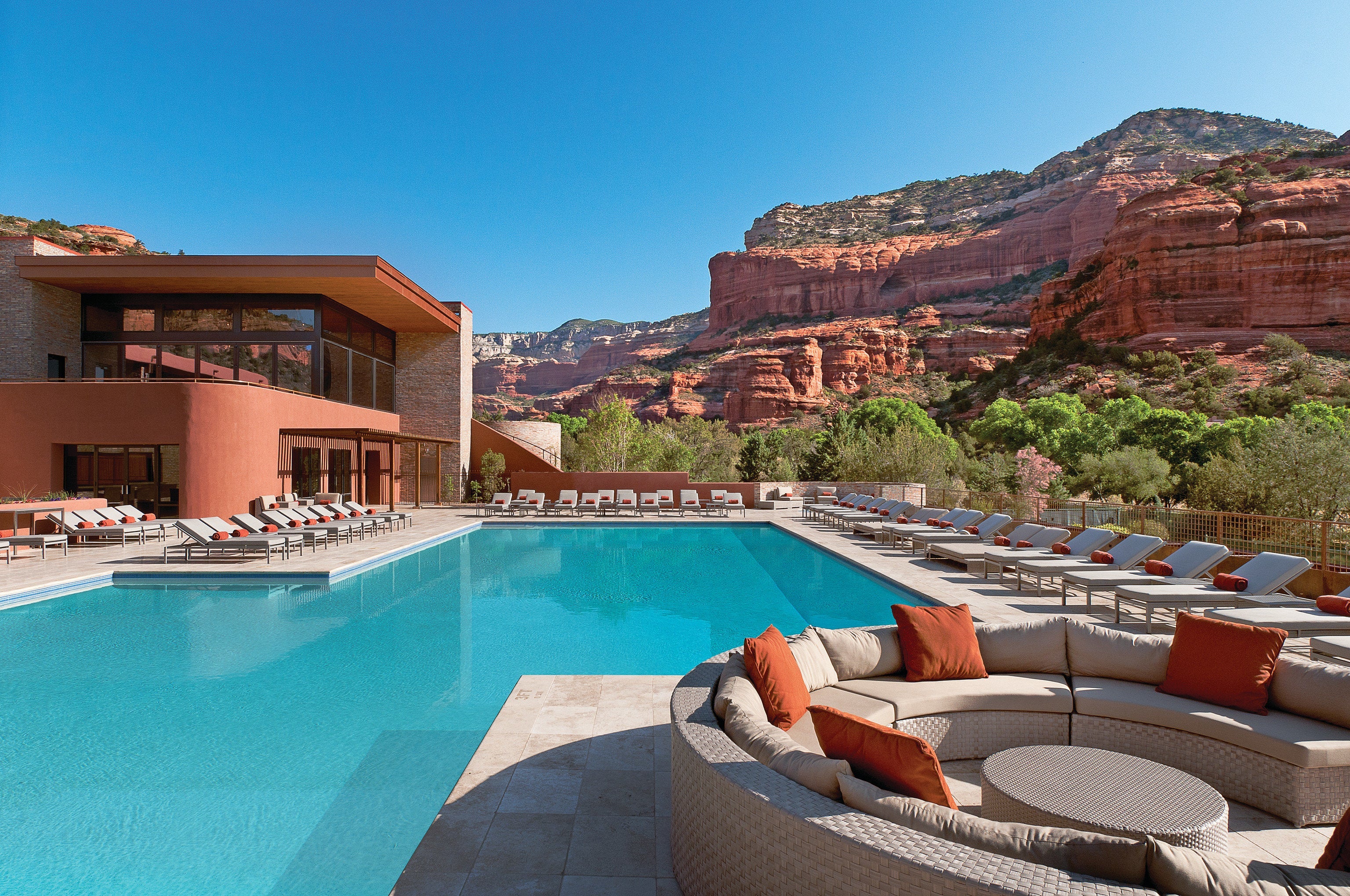 5 of America's Most Insane Hotel Pools