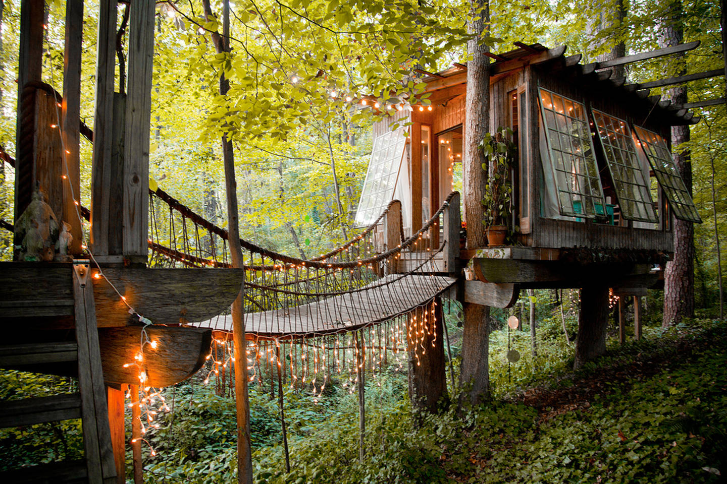 5 OF THE MOST UNIQUE AIRBNB RENTALS AROUND THE USA